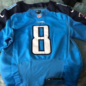 Titans Jersey size 40: Medium